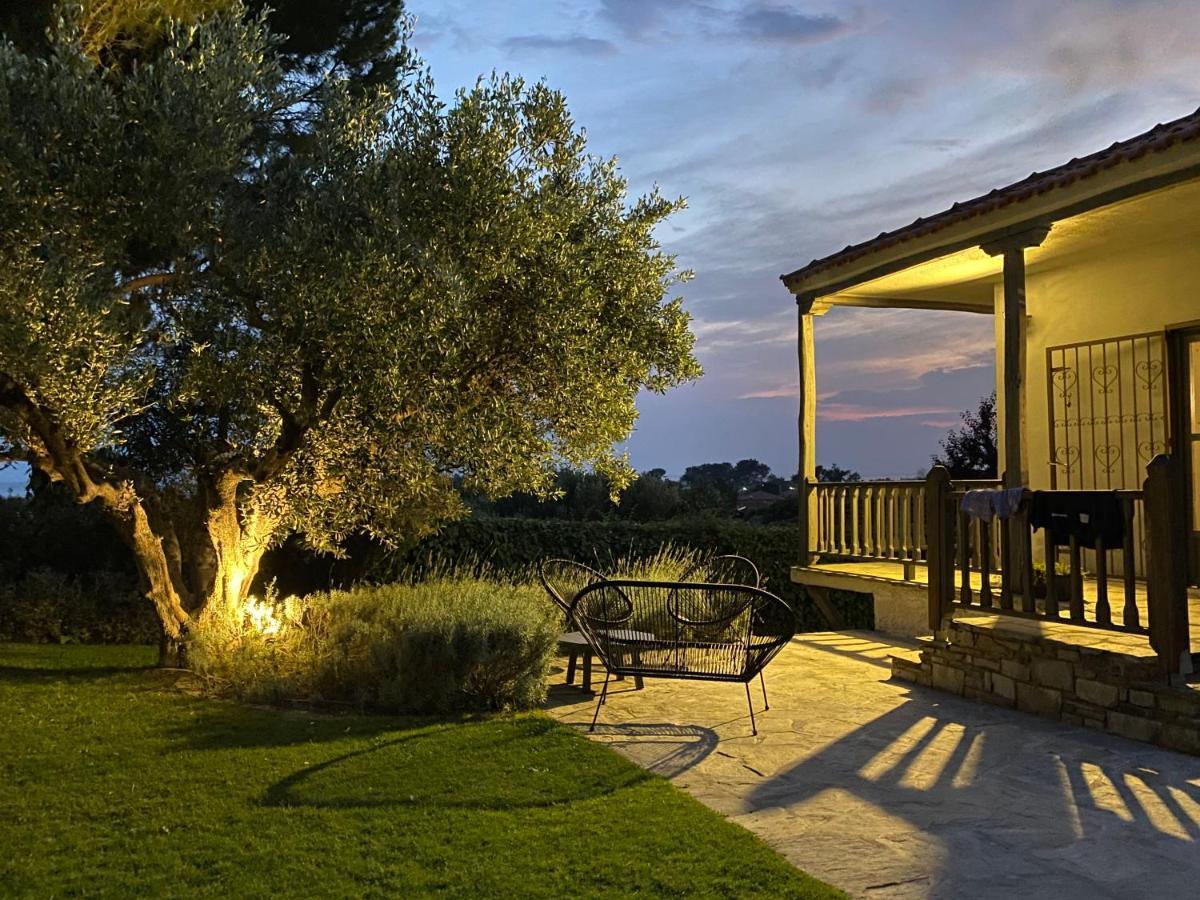 Sea View Villa In Olive Garden Nea Kallikrateia エクステリア 写真