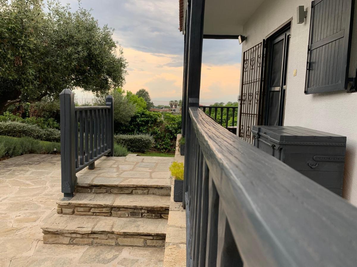 Sea View Villa In Olive Garden Nea Kallikrateia エクステリア 写真