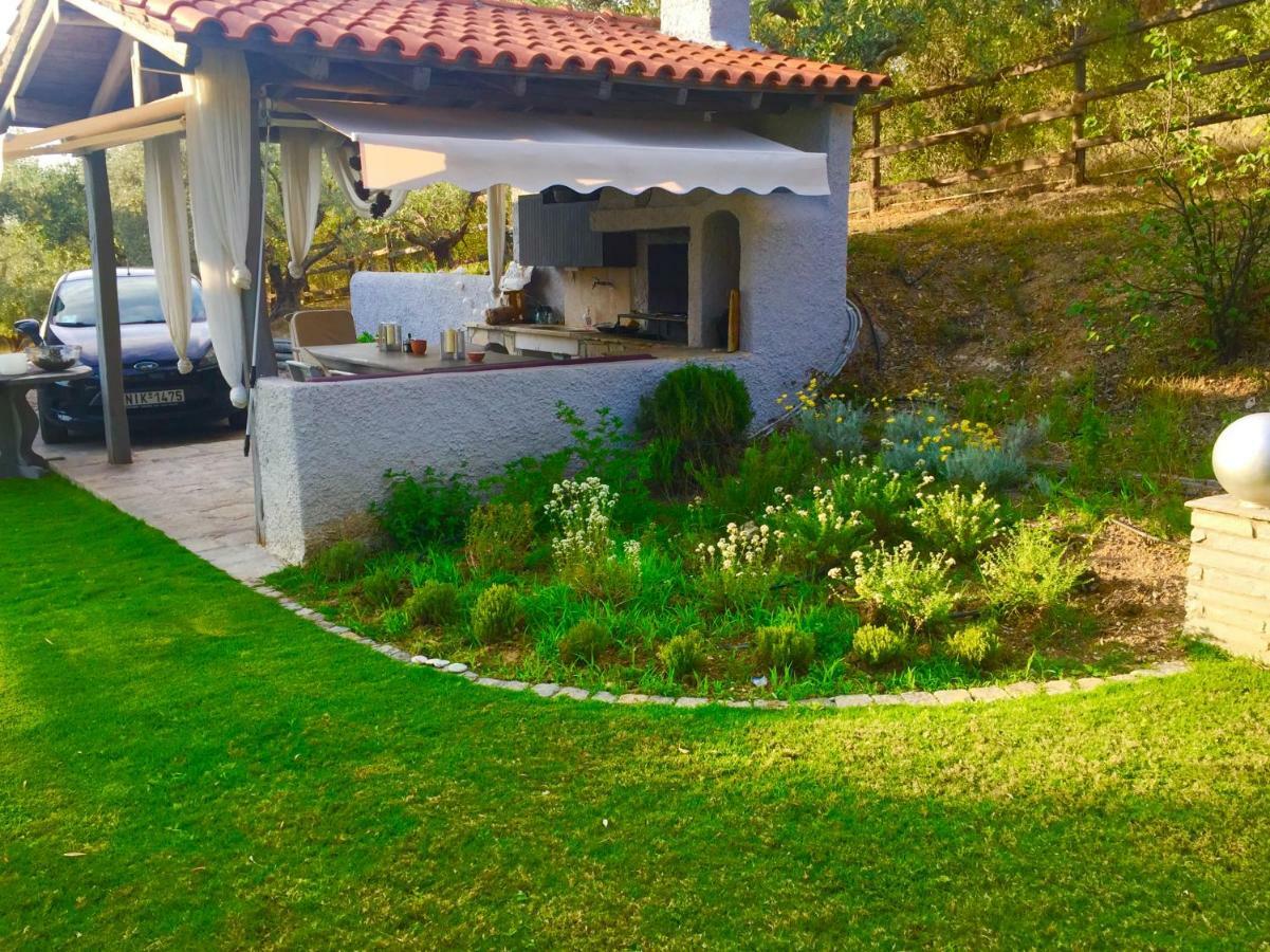 Sea View Villa In Olive Garden Nea Kallikrateia エクステリア 写真